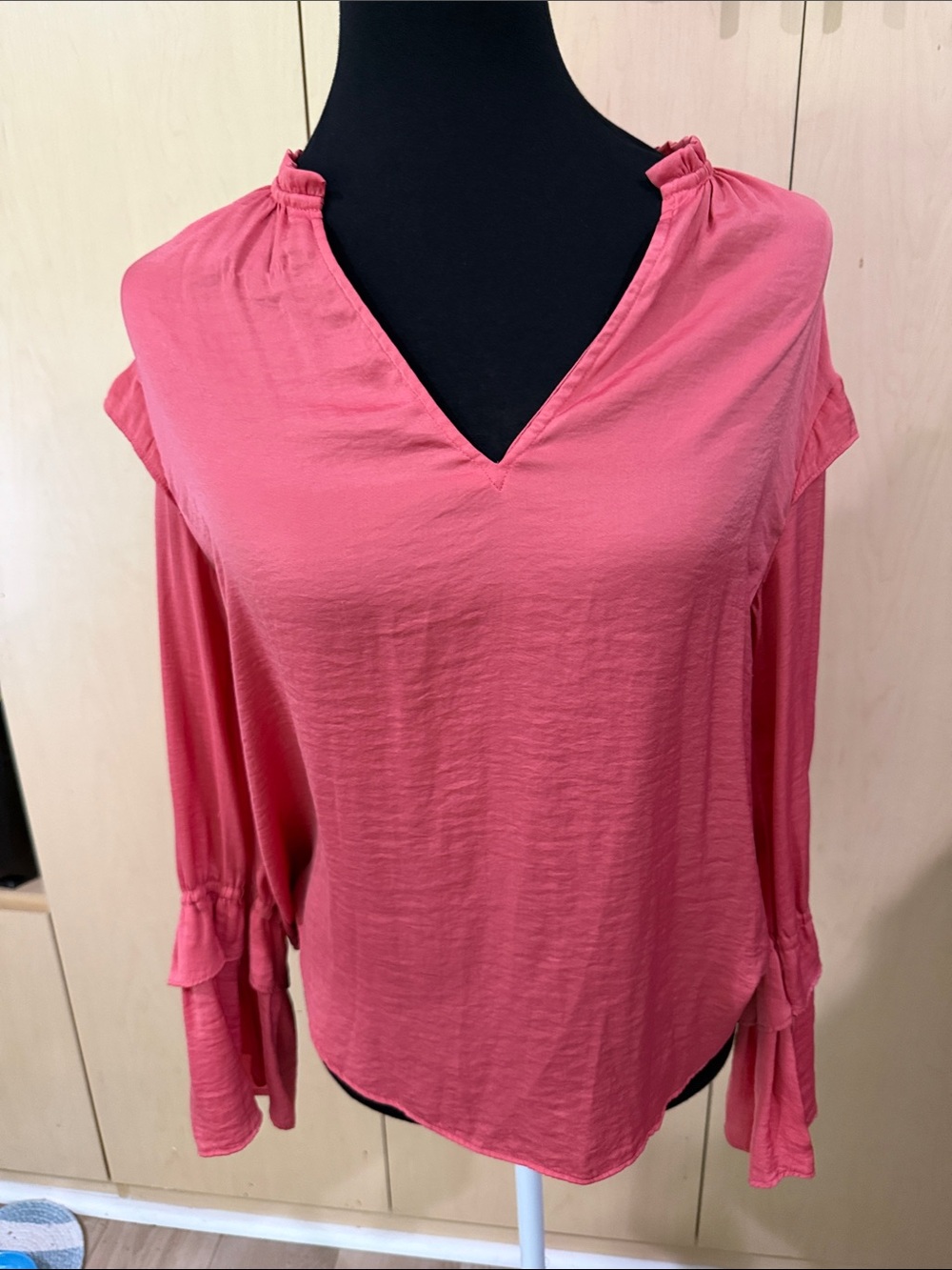 Women's Coral Pink V-Neck Long Sleeve Blouse